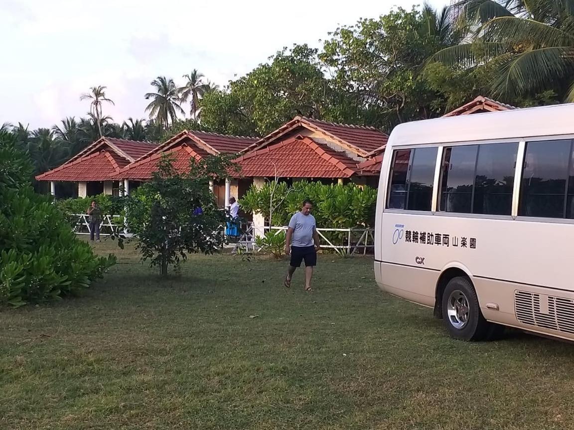 Windy Beach Cabanas Kalpitiya Ngoại thất bức ảnh